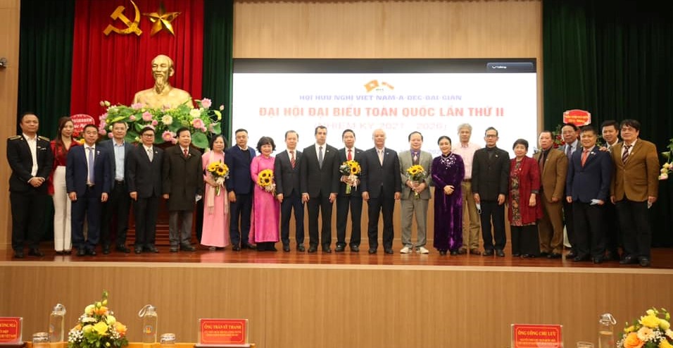 Ông Đặng Thế Vinh - Phó Tổng Kiểm toán Nhà nước giữ chức Chủ tịch Hội Hữu nghị Việt Nam - Azerbaijan
