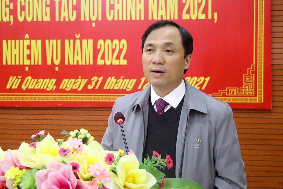 Tiếp tục phát huy tinh thần đoàn kết nội bộ, tạo sức mạnh lan tỏa thực hiện các nhiệm vụ lâu dài