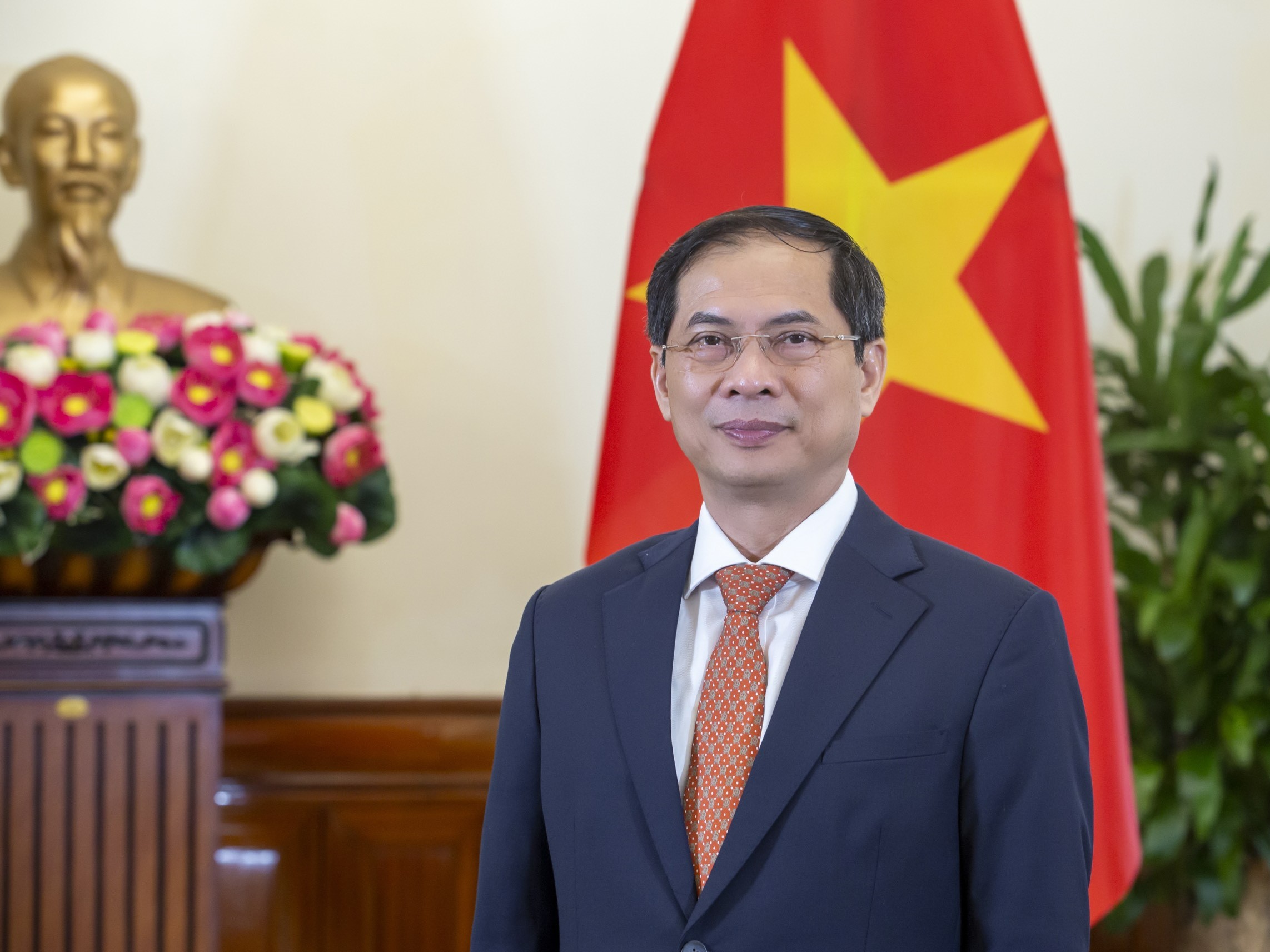 Ngoại giao Việt Nam vì sự nghiệp bảo vệ, phát triển đất nước