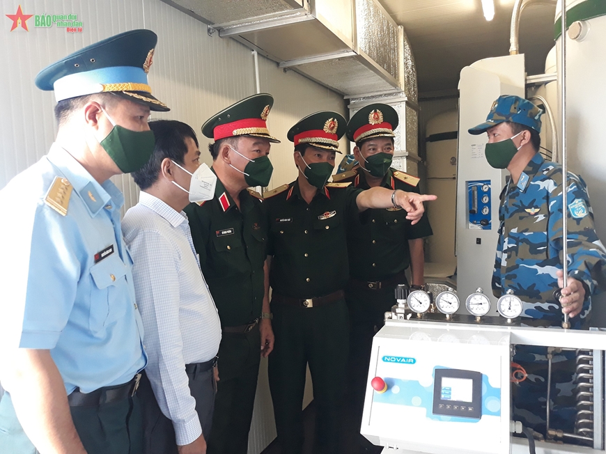 Khai trương 2 trạm sản xuất oxy lưu động
