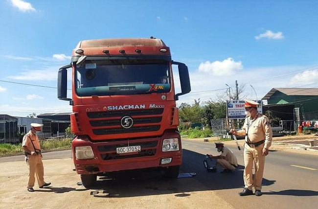 Đắk Nông Xử lý quyết liệt trường hợp xe quá tải, quá khổ
