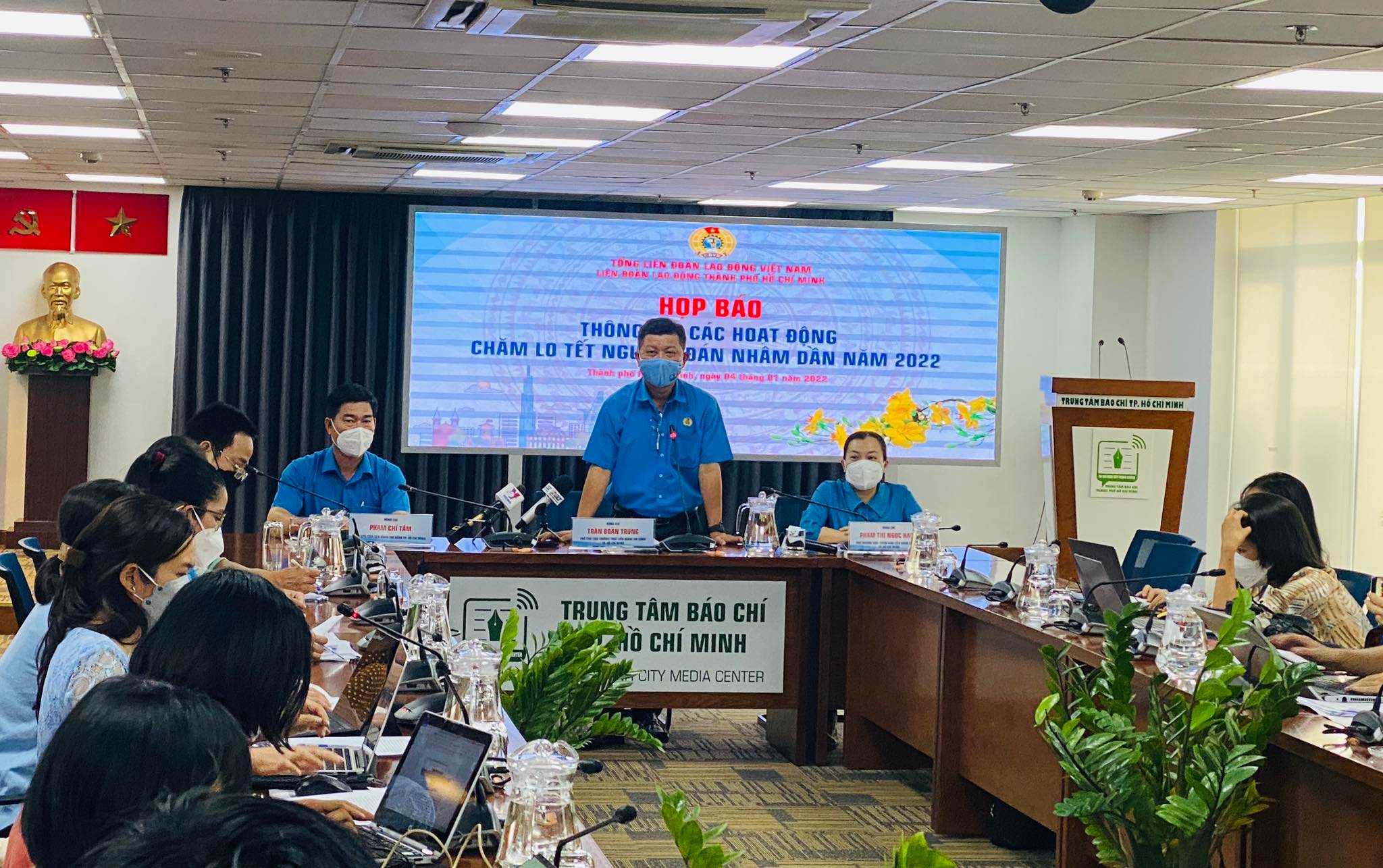 Dành hơn 700 tỉ đồng chăm lo Tết cho đoàn viên - lao động