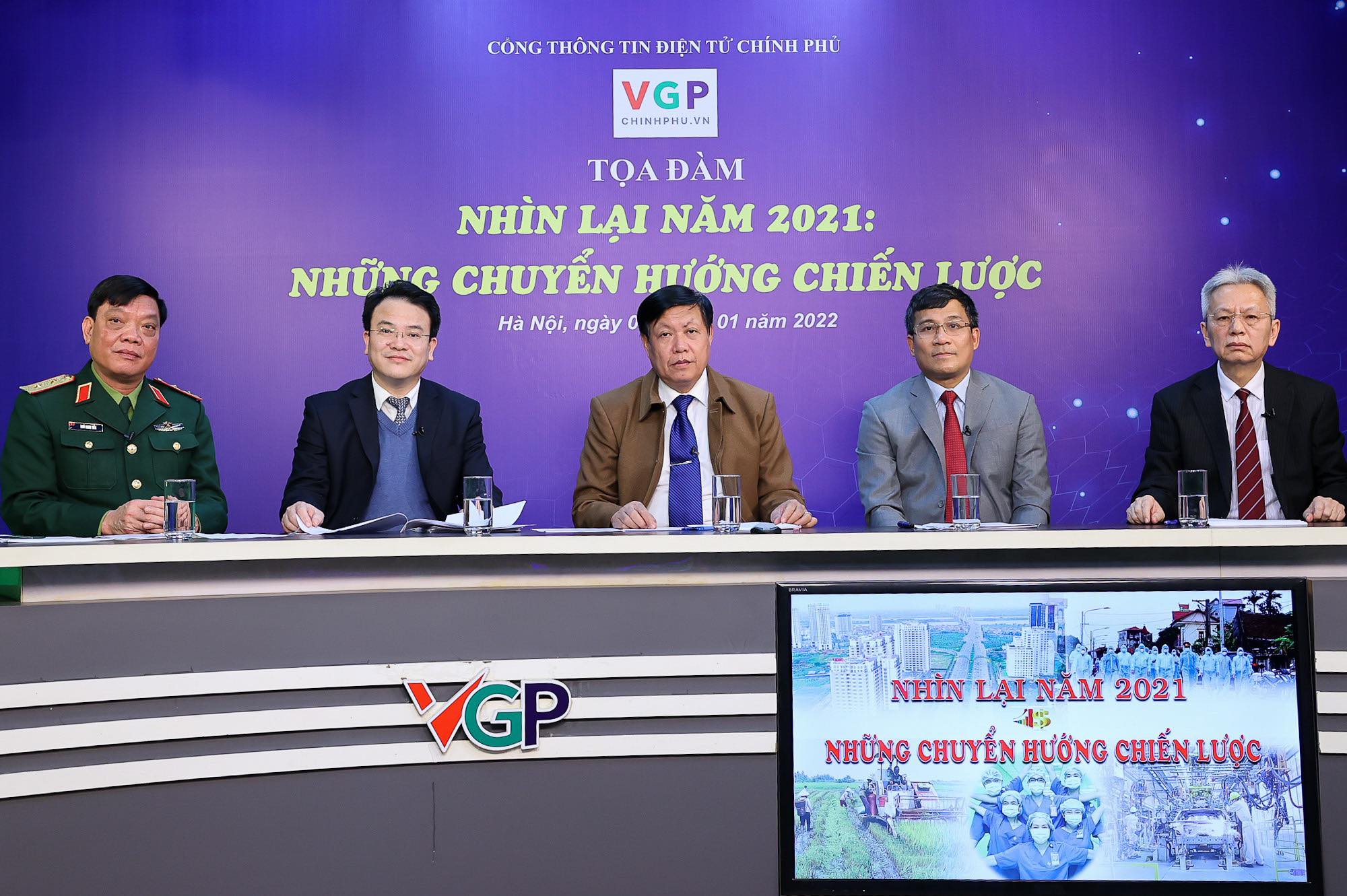 “Nhìn lại 2021 - Những chuyển hướng chiến lược”