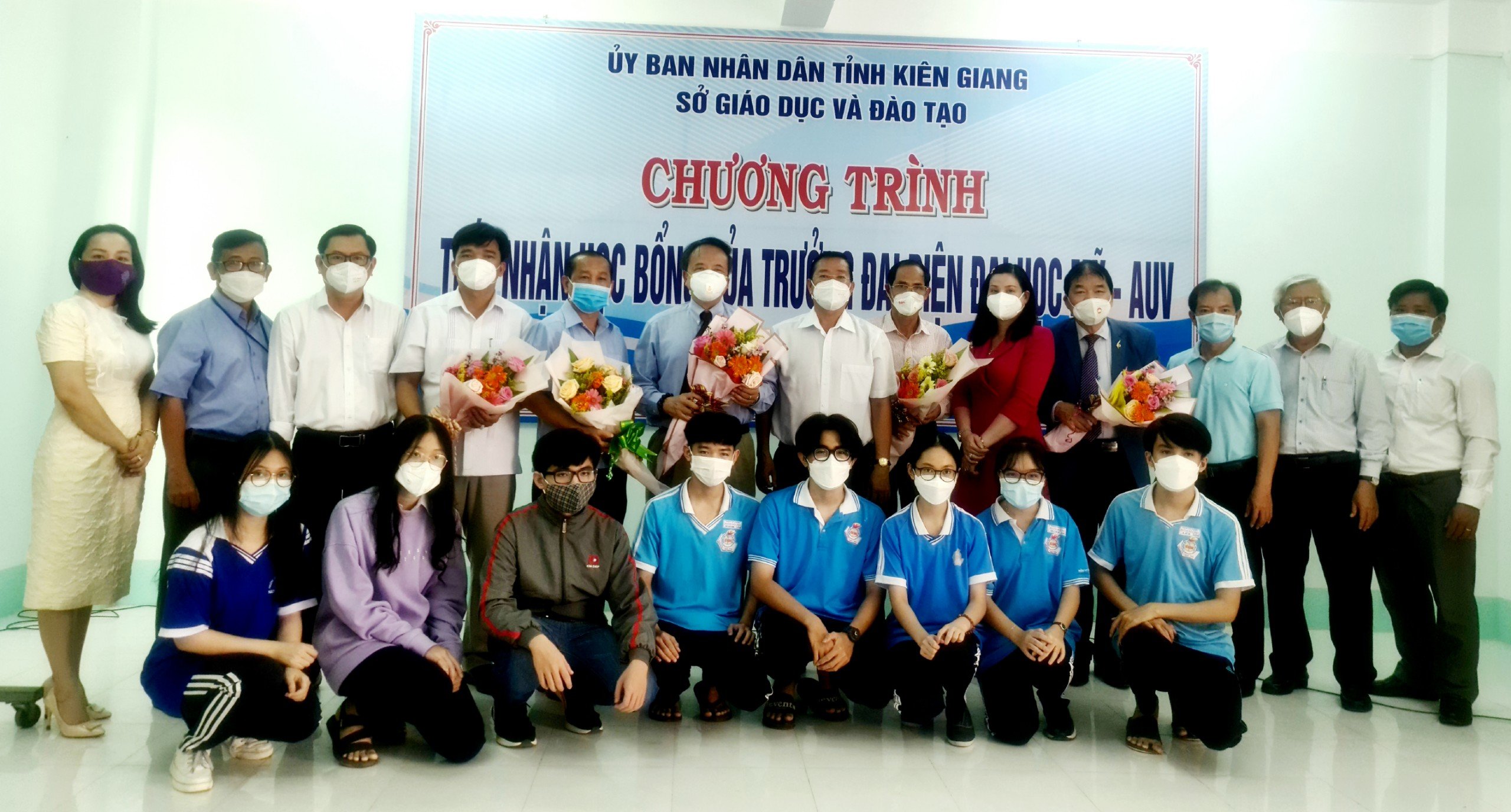 Trao tặng 41 suất học bổng du học Mỹ cho học sinh tỉnh Kiên Giang

​