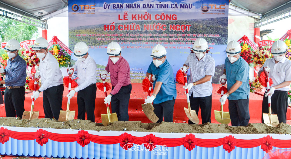 Xây dựng công trình hồ chứa nước ngọt phục vụ trên 100 nghìn người dân huyện U Minh Cà Mau