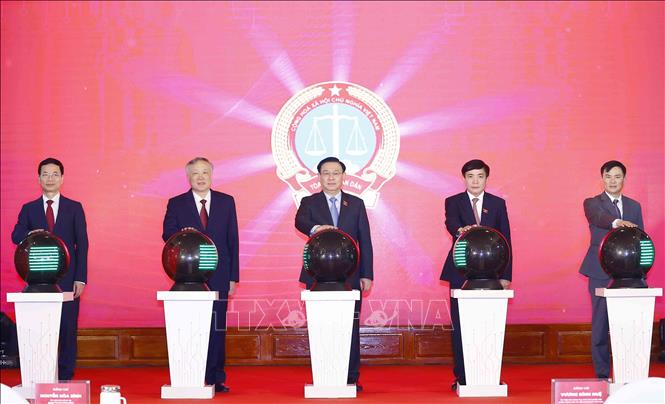 Chủ tịch Quốc hội dự Lễ khánh thành 4 ứng dụng công nghệ thông tin trong lĩnh vực Tòa án