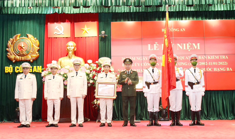 Cơ quan Ủy ban Kiểm tra Đảng ủy Công an Trung ương đón nhận Huân chương Bảo vệ Tổ quốc hạng Ba