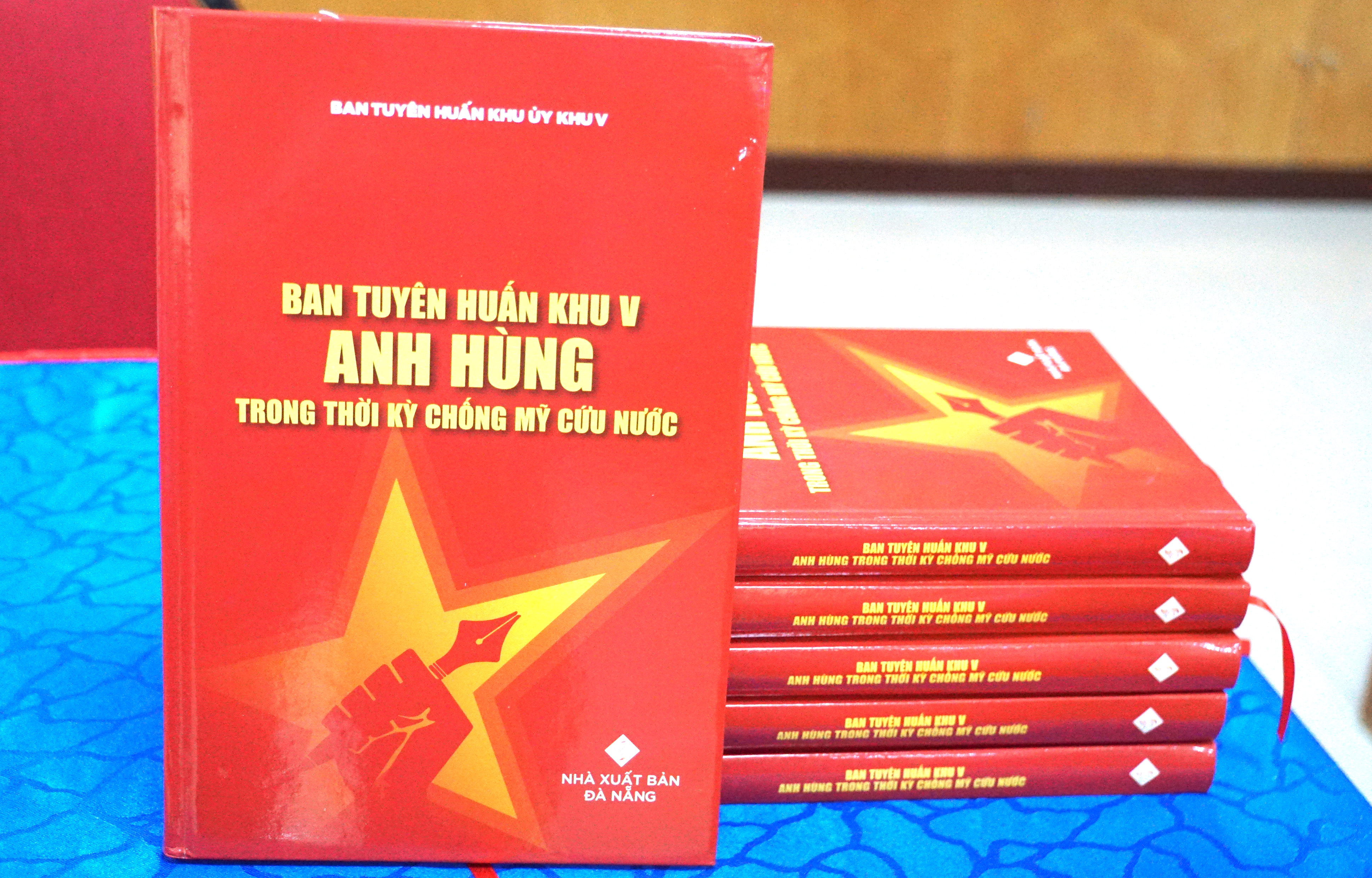 Ra mắt cuốn sách “Ban Tuyên huấn Khu V anh hùng trong thời kỳ chống Mỹ cứu nước”