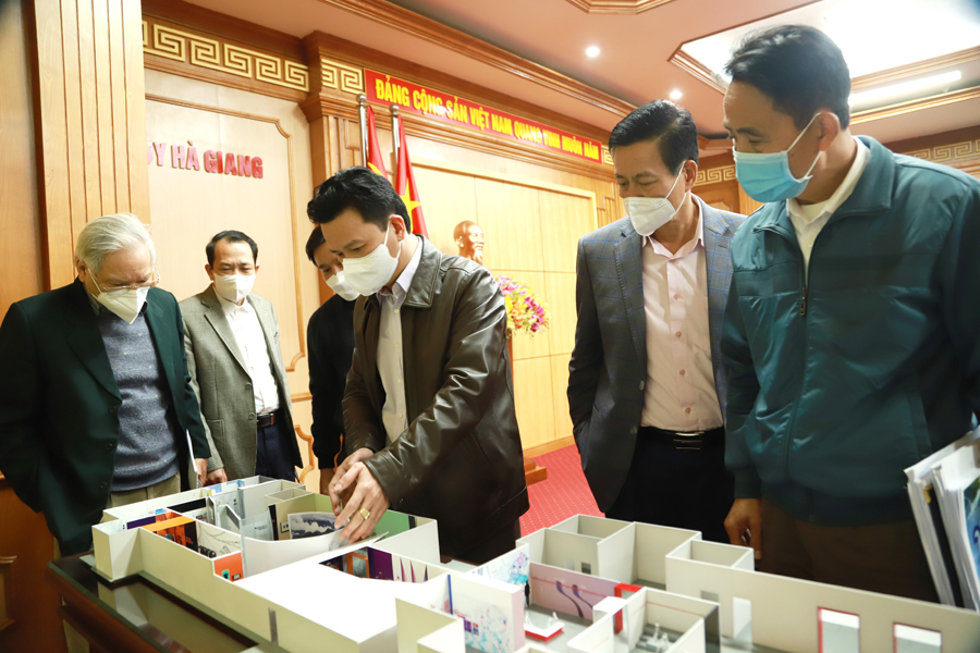 Bí thư Tỉnh ủy Hà Giang Bảo tàng tỉnh phải tái hiện quá trình hình thành và phát triển của tỉnh gắn với những bản sắc văn hóa độc đáo riêng