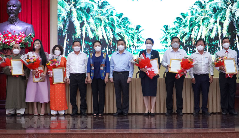 Bến Tre tiếp nhận 31 tỷ đồng ủng hộ công tác an sinh xã hội