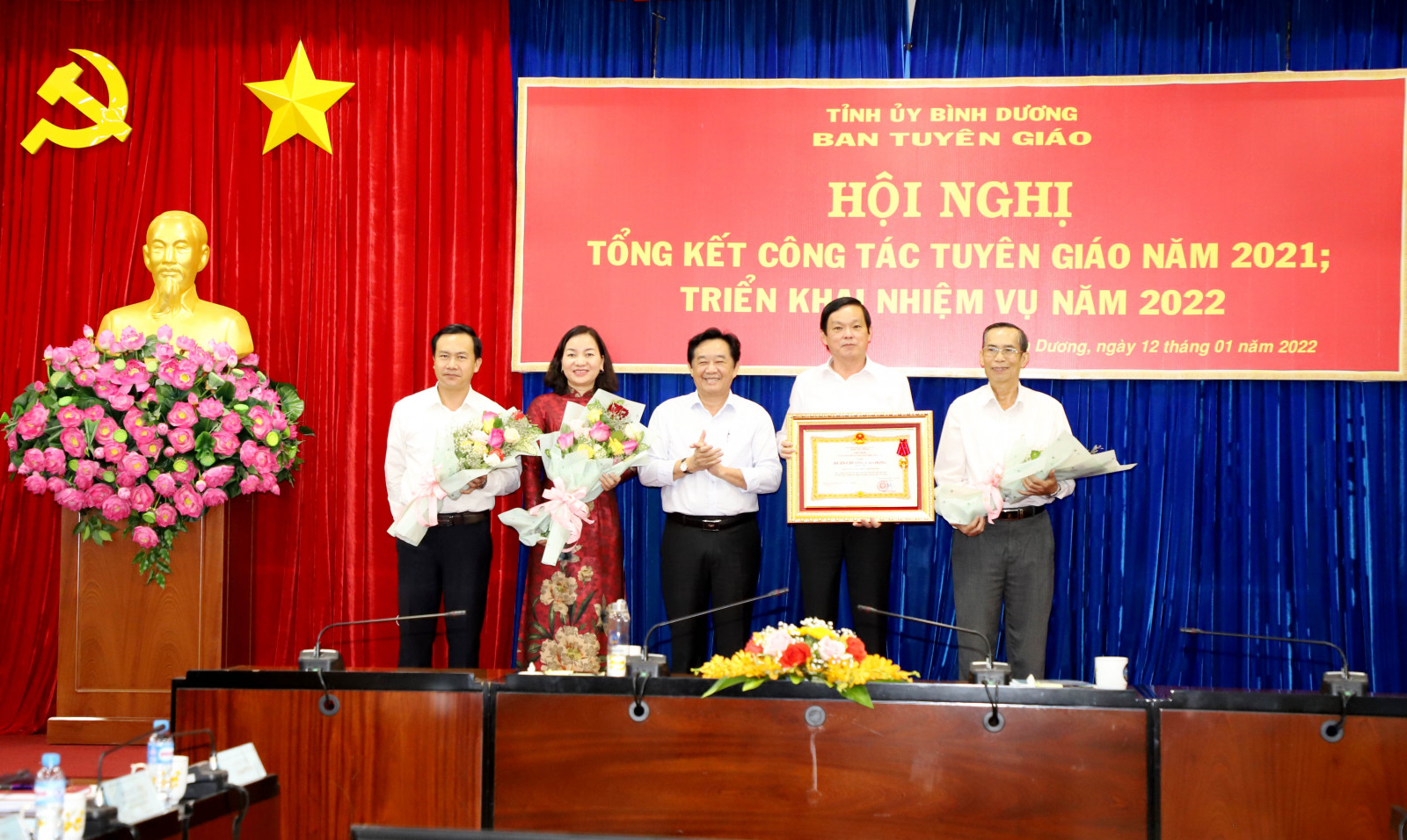 Bình Dương Tiếp tục phát huy truyền thống “Đoàn kết - năng động - sáng tạo” trong tình hình mới