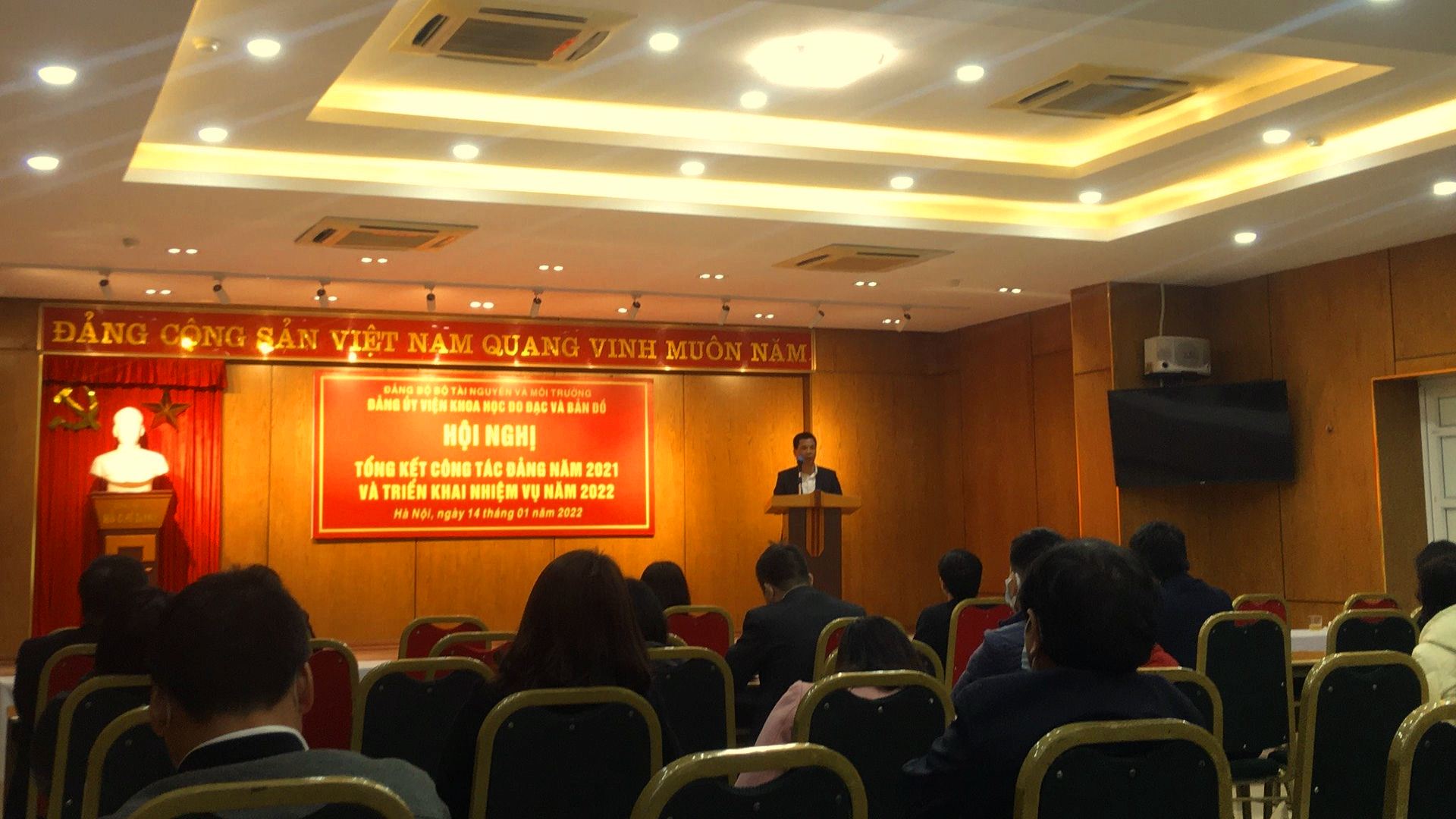 Xây dựng Đảng bộ Viện Khoa học Đo đạc và Bản đồ trong sạch, vững mạnh