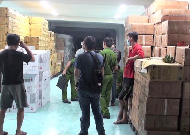 Tình trạng buôn lậu tân dược giả gia tăng