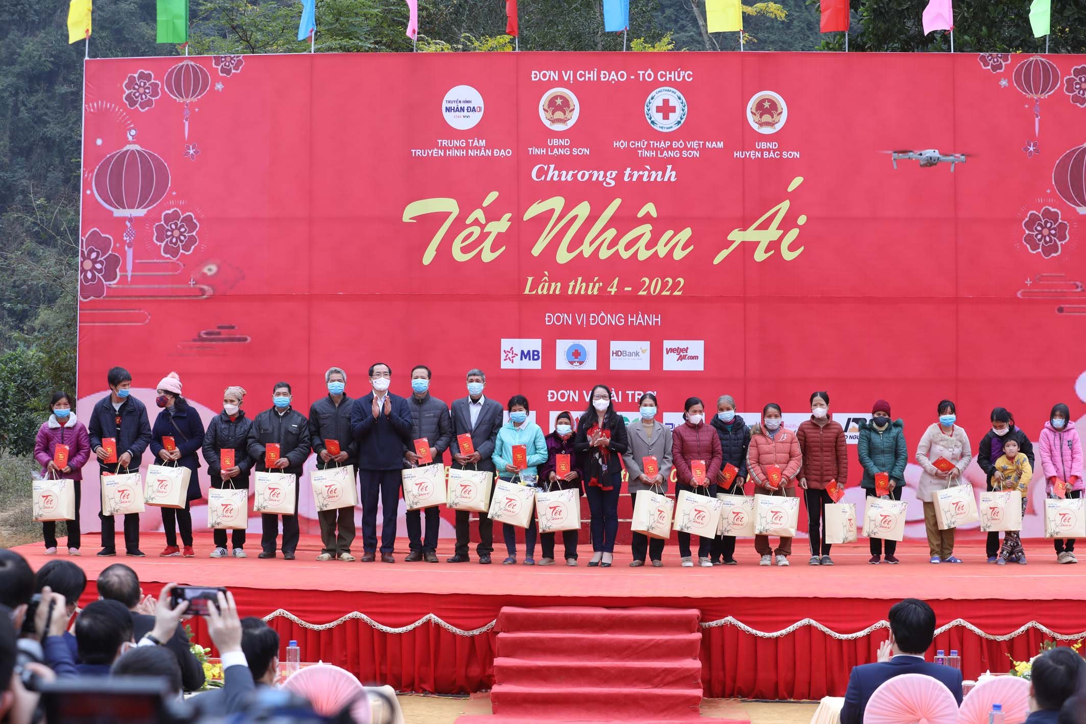 “Tết Nhân ái” đến với đồng bào huyện miền núi Bắc Sơn Lạng Sơn