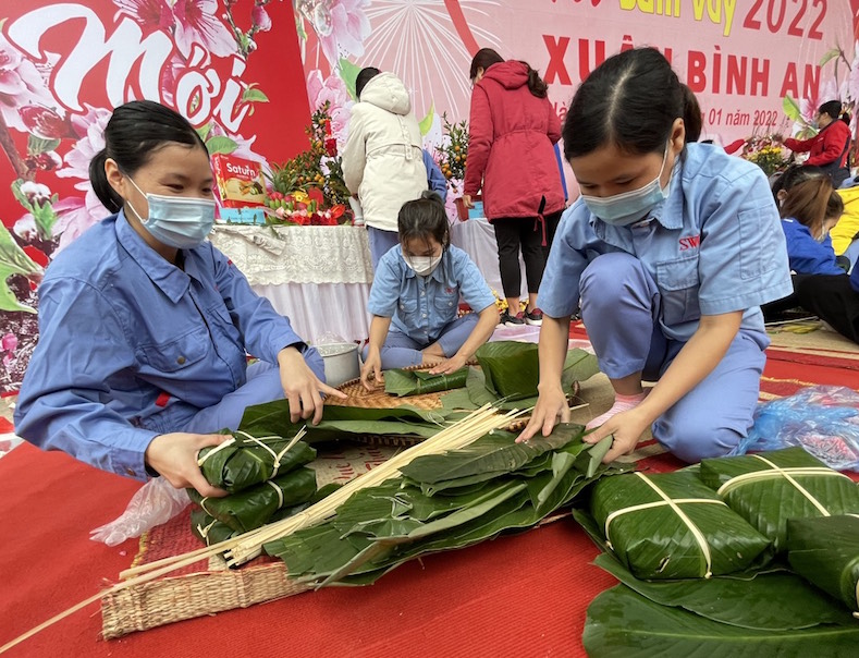 Hà Nội Người lao động các Khu công nghiệp và chế xuất vui Tết Sum vầy - Xuân bình an”