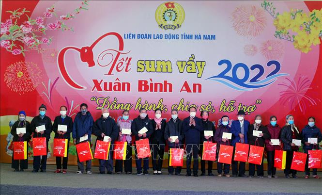 Phó Thủ tướng Lê Văn Thành dự Chương trình “Tết sum vầy - Xuân bình an” tại Hà Nam