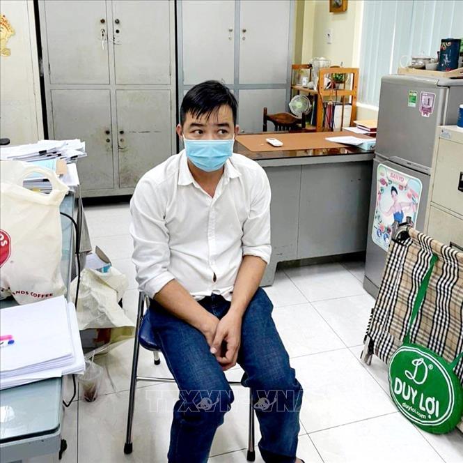 Bắt tạm giam Giám đốc Công ty Nam Phong vì nâng khống giá bộ sinh phẩm xét nghiệm Việt Á
