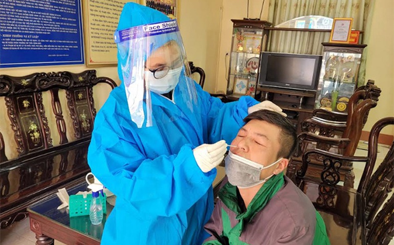 Người dân về Yên Bái ăn Tết phải xét nghiệm COVID-19