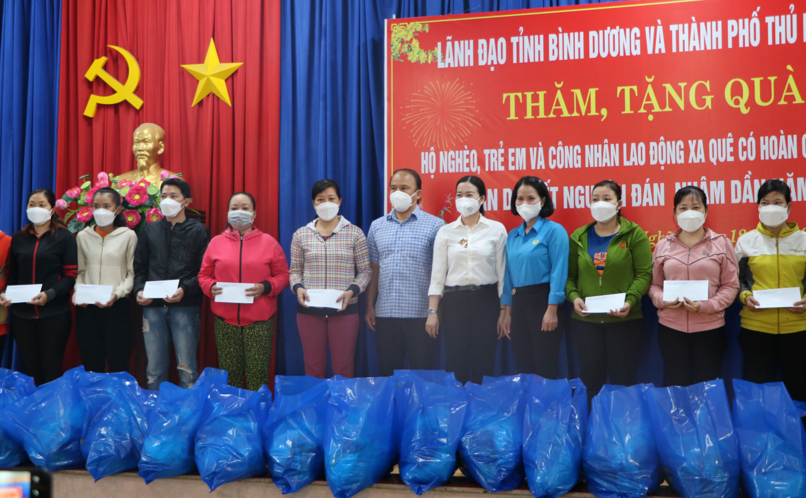 Bình Dương Mang Tết tới mọi nhà, mọi người