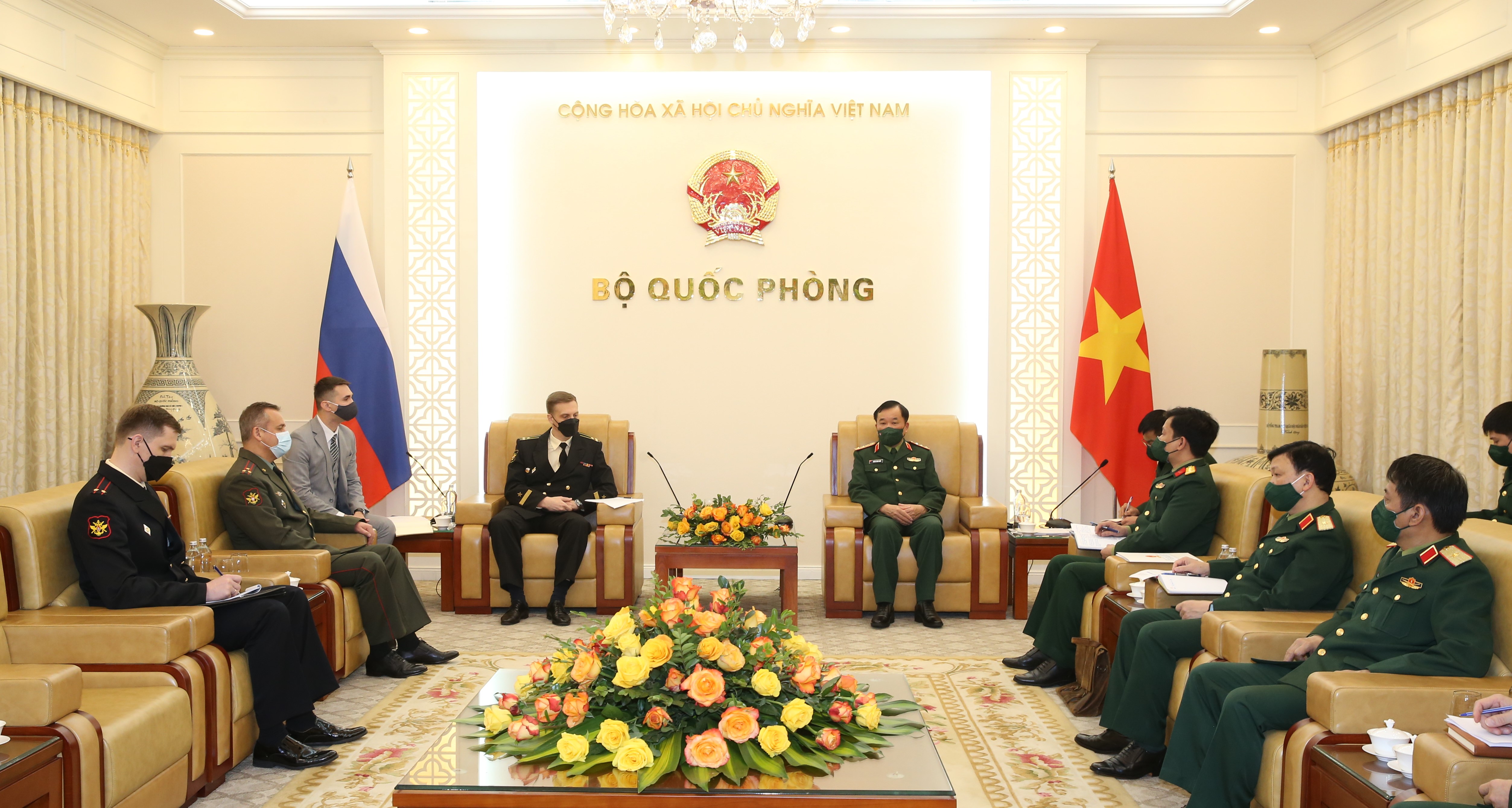 Tiếp tục mở rộng và làm sâu sắc quan hệ quốc phòng Việt Nam - LB Nga