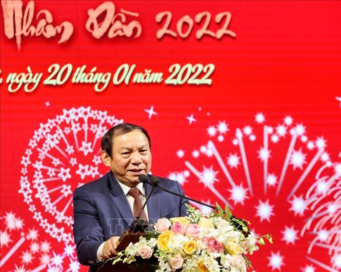 “Tắm mình” trong thực tế sinh động của đất nước,tạo ra những tác phẩm đỉnh cao