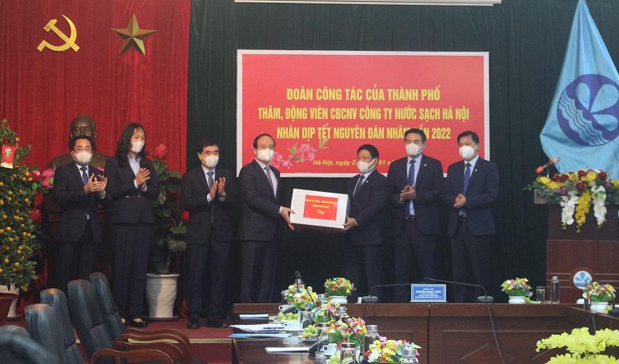 Lãnh đạo TP Hà Nội thăm, chúc Tết một số đơn vị