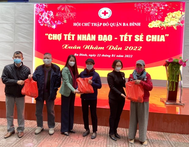 Ấm áp “Xuân nhân ái - Tết sẻ chia”