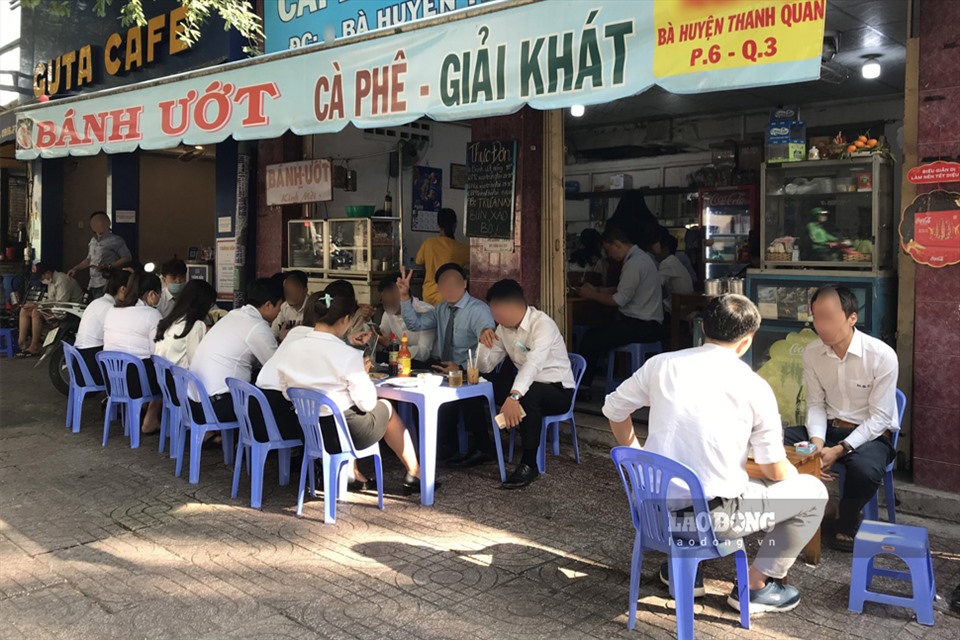 Gia đình kinh doanh thêm đồ ăn dịp Tết có cần đăng ký chứng nhận an toàn thực phẩm