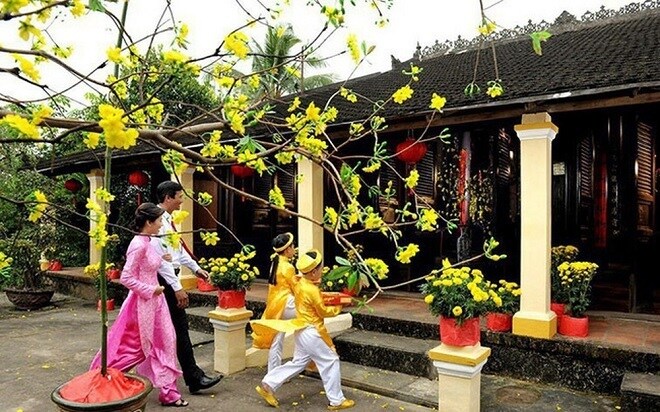 Tục xuất hành đầu năm của người Việt