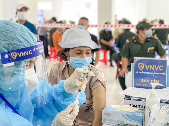 Ngành Y tế tập trung cao nhất thực hiện thành công Chương trình phòng, chống dịch COVID-19