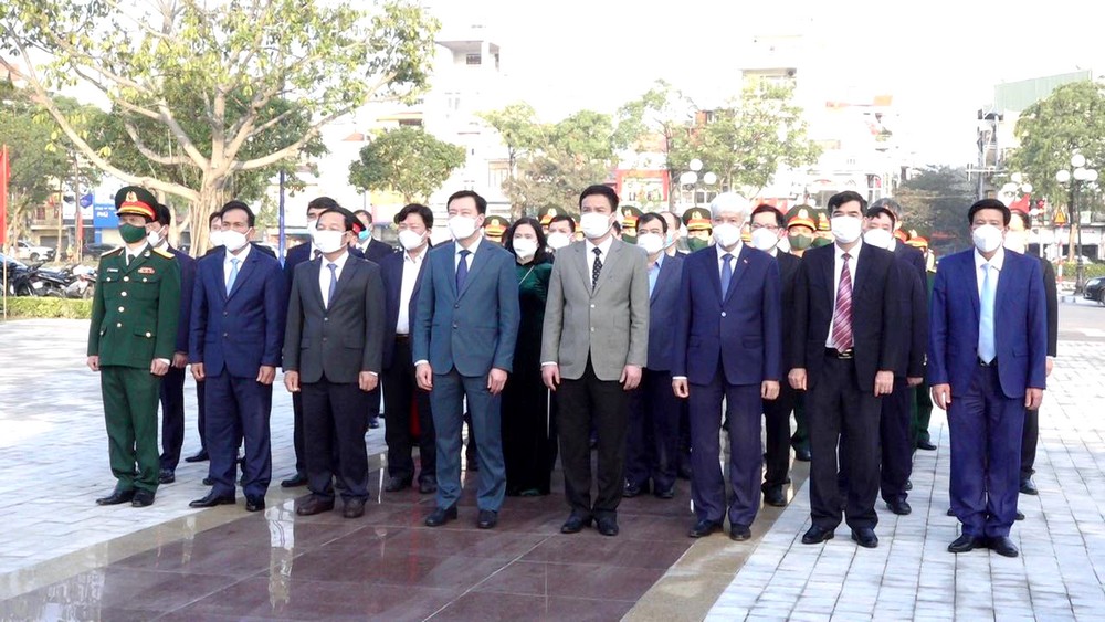 Lãnh đạo tỉnh Hải Dương dâng hương tưởng niệm các anh hùng liệt sỹ