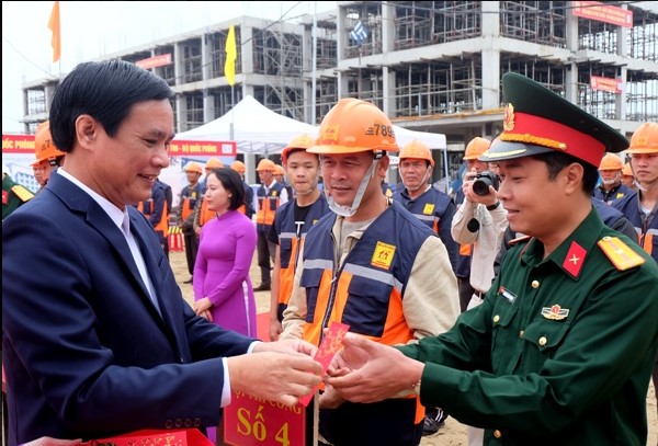 “Không để tháng Giêng là tháng ăn chơi”