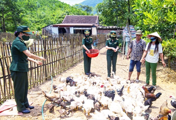 Ấm áp những nẻo biên cương