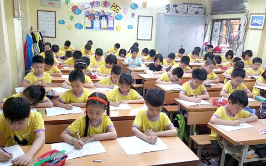 Hà Nội tạm dừng học trực tiếp với học sinh lớp 1- 6 ở 12 quận