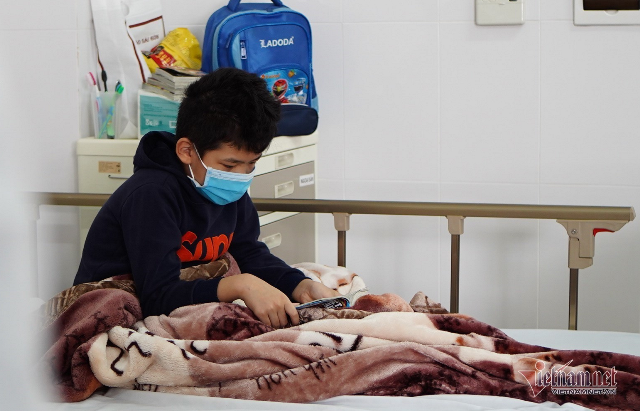 Mắc COVID-19 rồi, trẻ em có cần tiêm vaccine