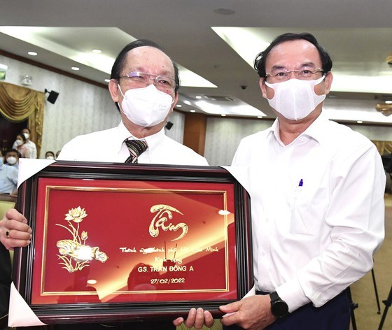Đem kiến thức, kinh nghiệm hỗ trợ việc đào tạo nguồn nhân lực y tế cho TP Hồ Chí Minh