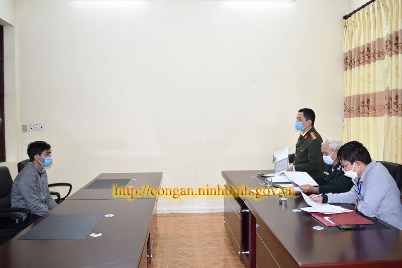 Ninh Bình Xử phạt đối tượng chia sẻ thông tin kích động bạo lực