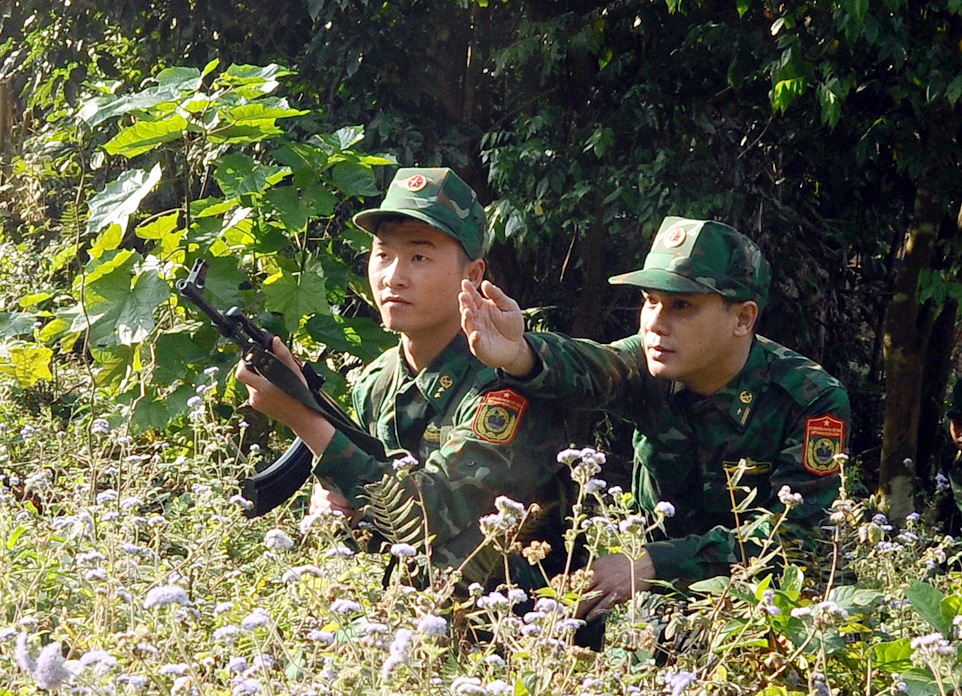 “Vành đai thép” nơi biên cương