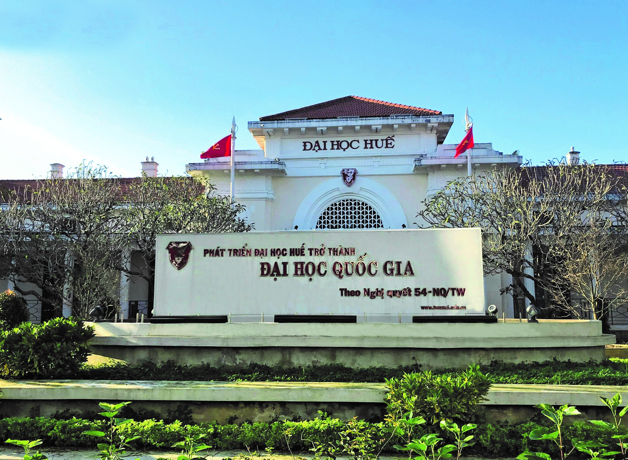 Đại học Huế 65 năm - Hành trình kết nối truyền thống và phát triển thành Đại học Quốc gia