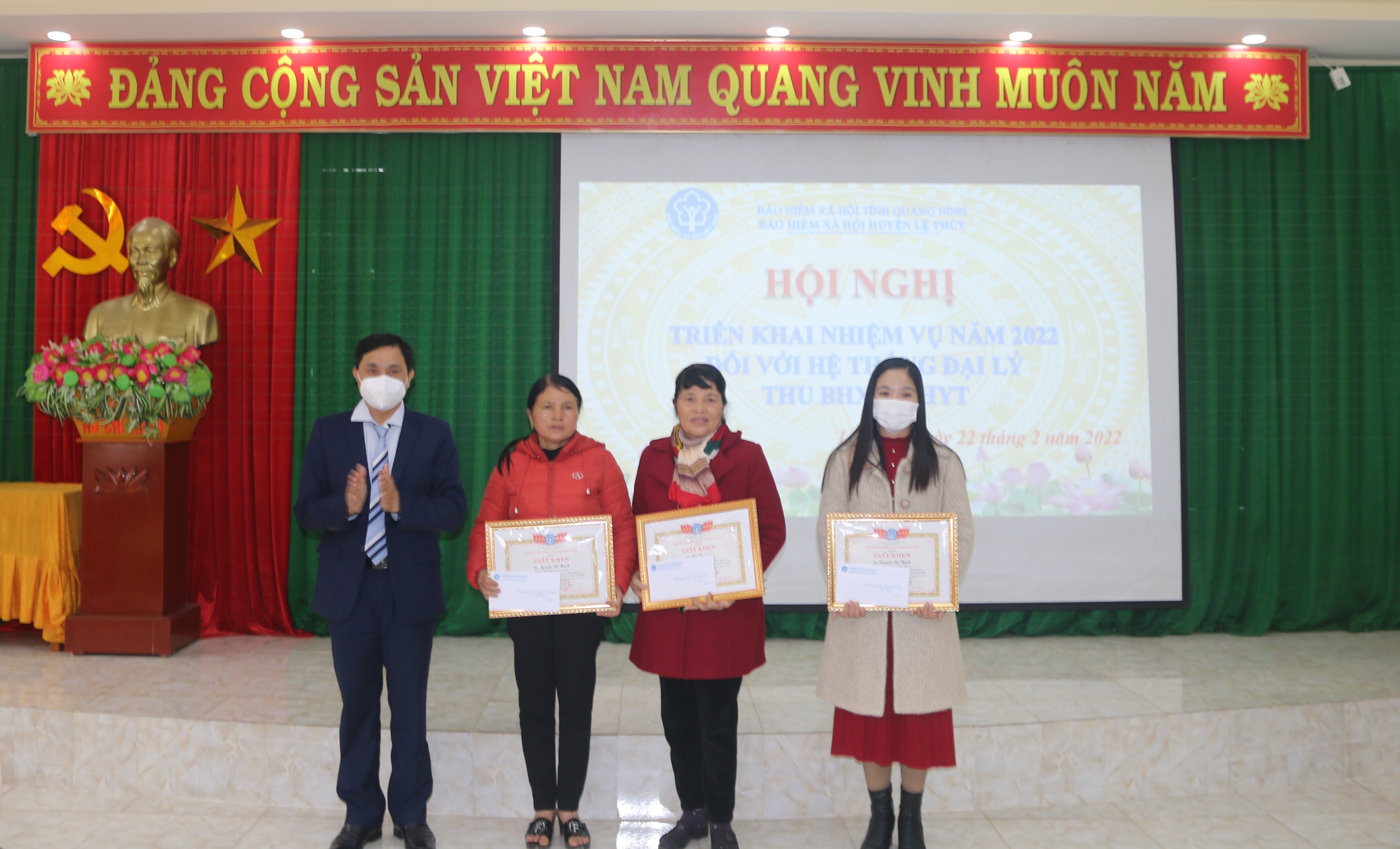 Lệ Thủy Triển khai nhiệm vụ đối với hệ thống đại lý thu bảo hiểm năm 2022