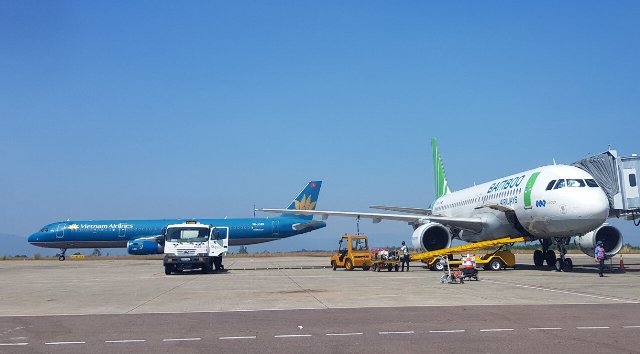 Sơ tán công dân Việt Nam từ Ukraina về nước bằng đường hàng không
