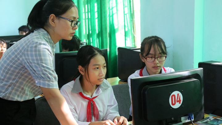 Giáo dục đạo đức, lối sống văn hóa cho thanh thiếu nhi trên không gian mạng