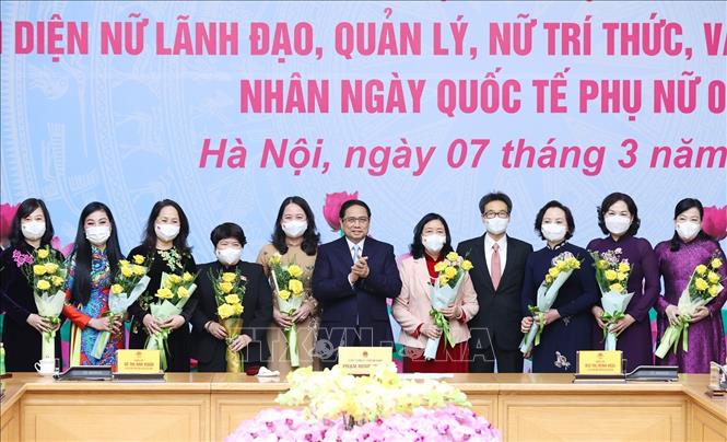 Thủ tướng Phụ nữ đóng góp to lớn vào sự nghiệp đổi mới và phát triển đất nước