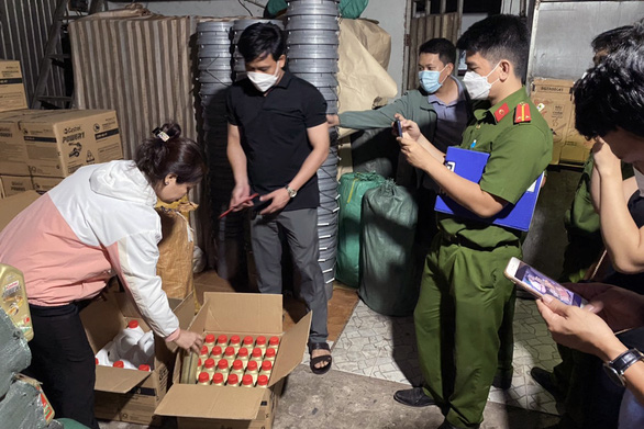 Hình thức xử lý với hành vi sản xuất dầu nhớt giả