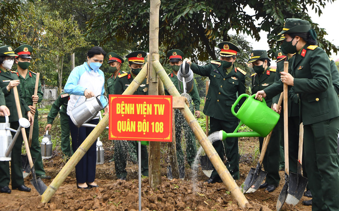 Hội Liên hiệp Phụ nữ Việt Nam phát động trồng 130 000 cây xanh