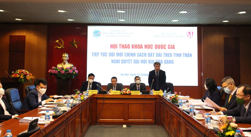 Tiếp tục đổi mới chính sách đất đai