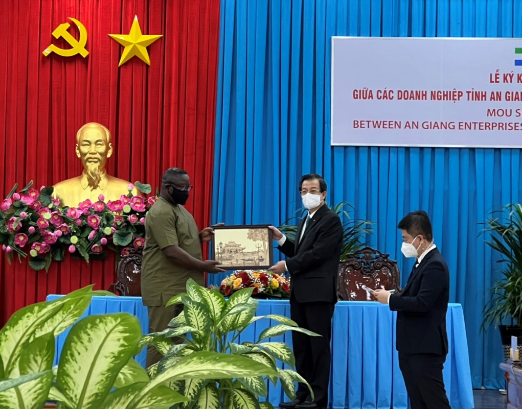 Tăng cường hợp tác giữa An Giang với Sierra Leone