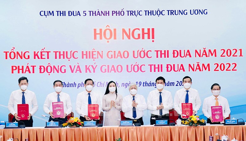 5 TP trực thuộc Trung ương đoàn kết, vượt qua khó khăn hoàn thành các chỉ tiêu phát triển kinh tế - xã hội