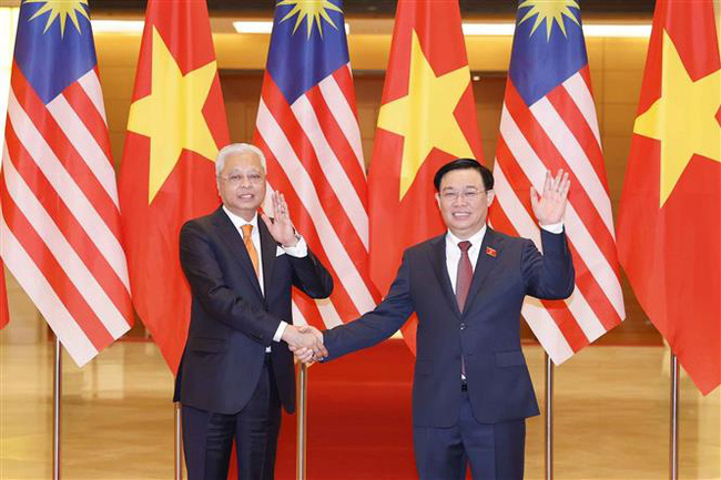 Tạo động lực thúc đẩy và làm sâu sắc hơn nữa quan hệ Đối tác chiến lược Việt Nam –Malaysia