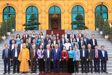 Tạo niềm tin, sự thống nhất trong nhận thức, hành động xây dựng và bảo vệ Tổ quốc
